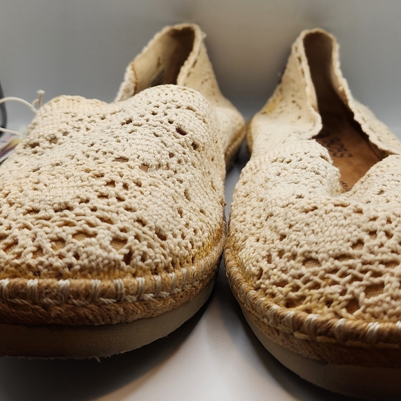 NWT Bobs lace crochet loafer Casual shoes 10 Natural Douly Flats cream Cottage - Picture 4 of 14